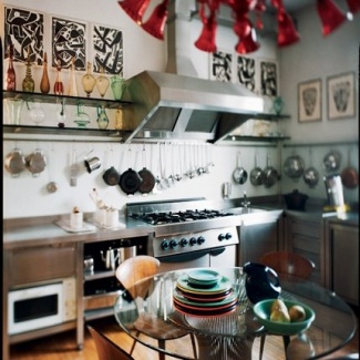 armários e eletrodomésticos de inox