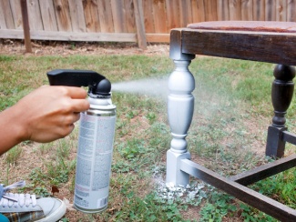 pintura da cadeira com pistola 