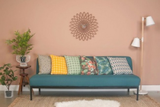 Conhaque da Suvinil ou Amizade Antiga da Coral;