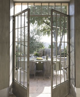 Decore a área externa para receber - Nicolas Matheus Decore a área externa para receber - Nicolas Matheus