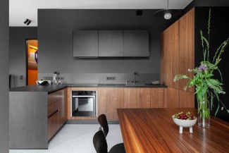 Decoração com preto e terracota